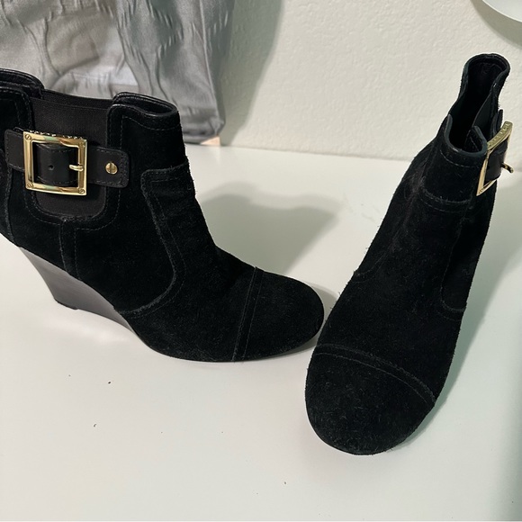 TORY BURCH Adrienne womans SZ 9,5 black suede high heel wedge ankle pull on boot - Picture 10 of 10